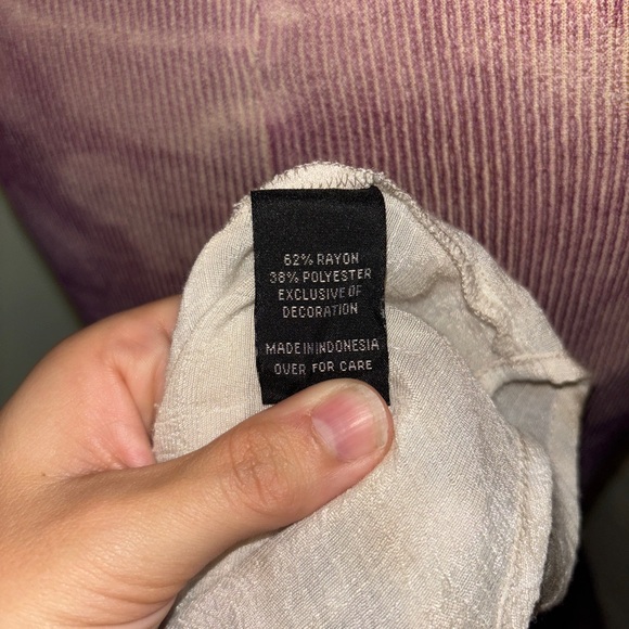 I.N. Studio Beige Tie Dye Blouse with White Lace - Petite XL - Picture 6 of 6